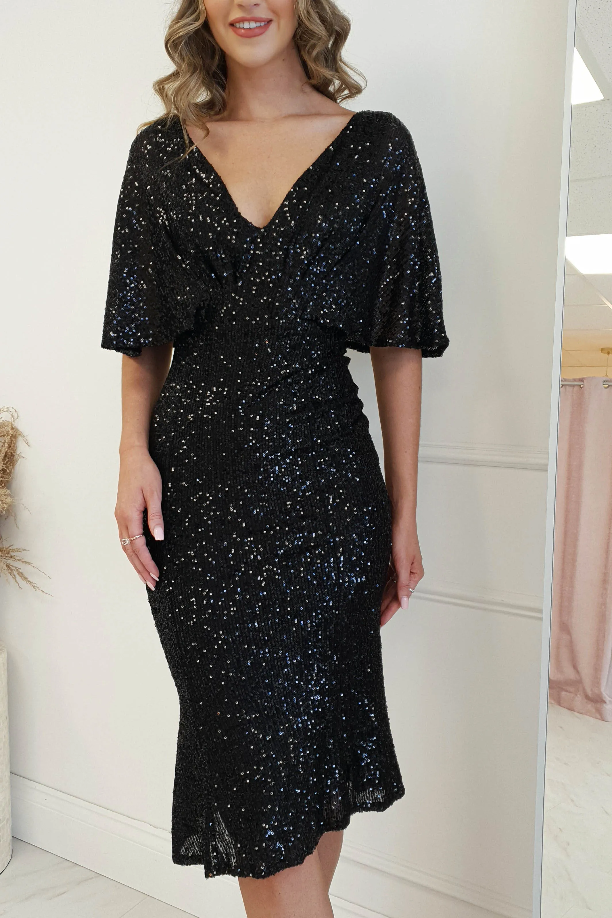 Alvara Sequin Midi Dress  dress,evening dress,graduation dress,party dress,birthday dress,beautiful dress,dress,summer dress,beautiful dressBlack