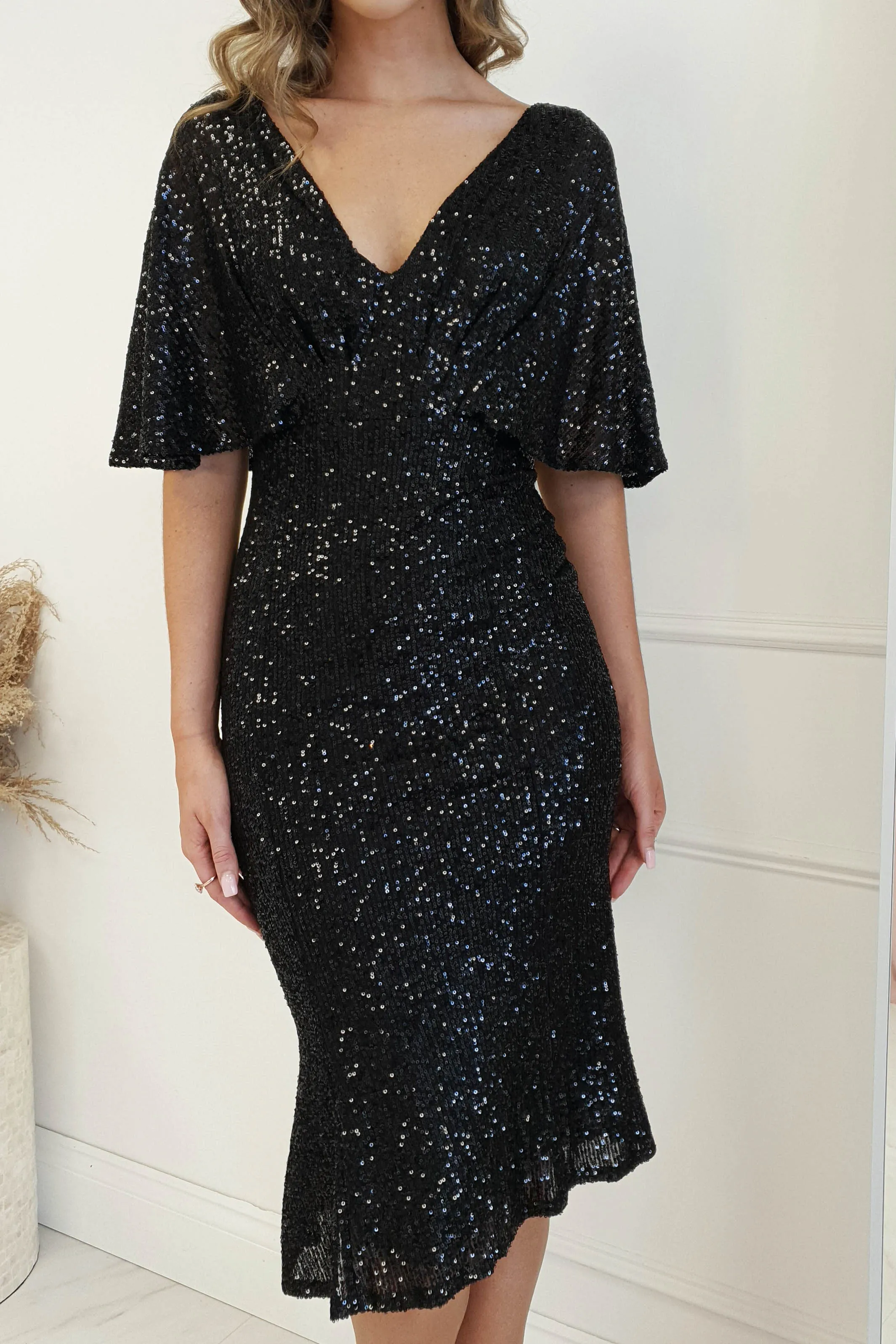 Alvara Sequin Midi Dress  dress,evening dress,graduation dress,party dress,birthday dress,beautiful dress,dress,summer dress,beautiful dressBlack