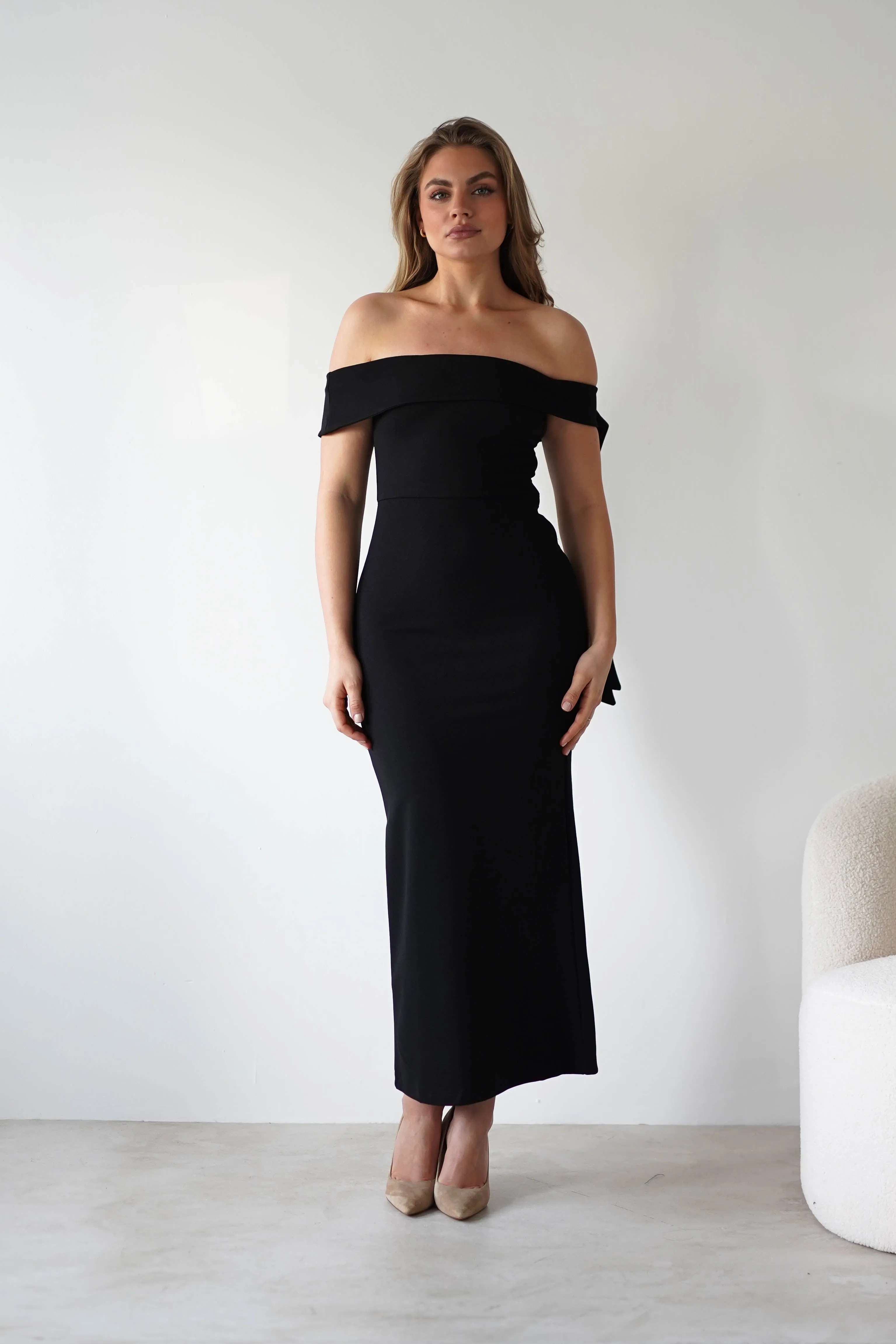 Amalthea Off the Shoulder Midaxi | Black
