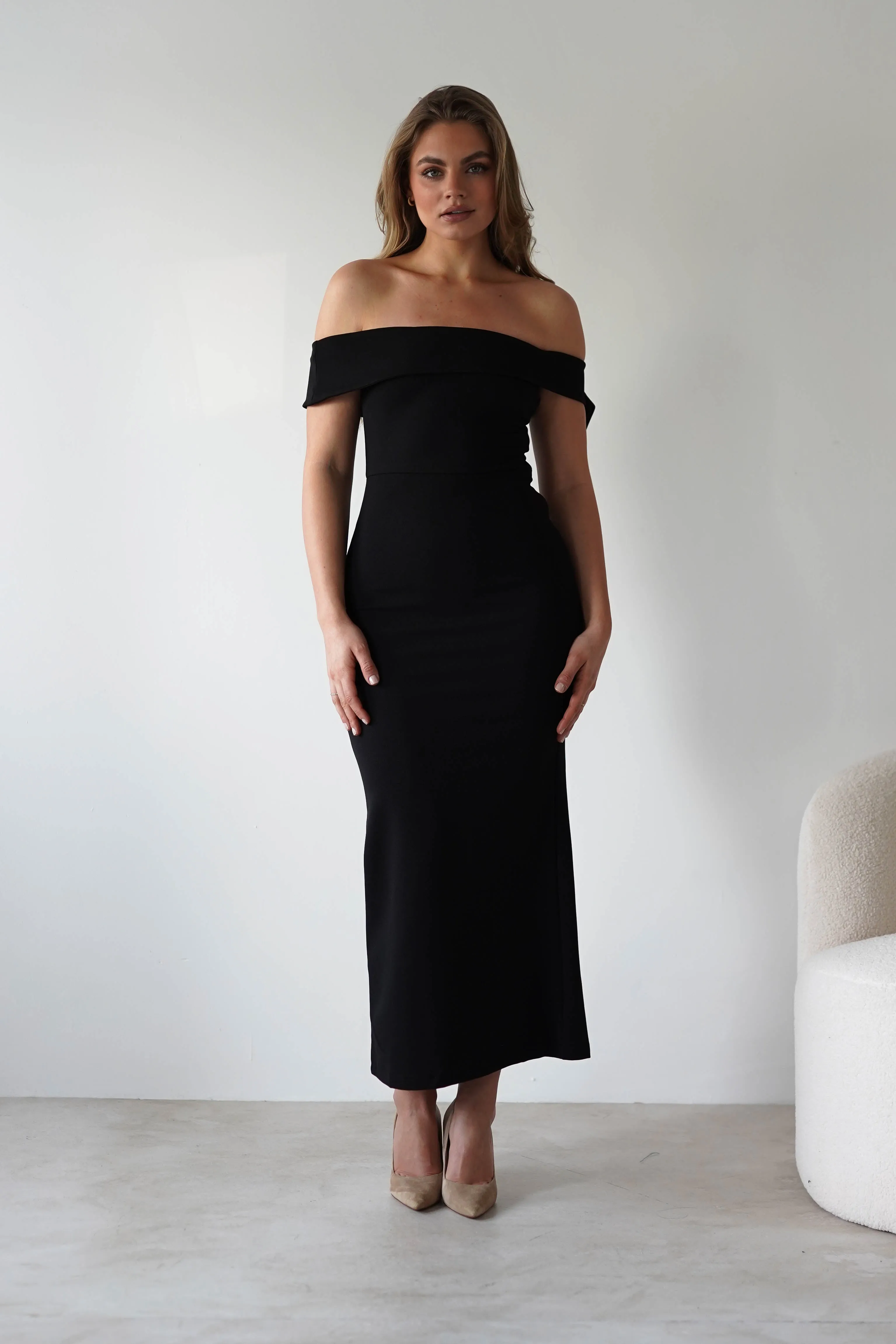 Amalthea Off the Shoulder Midaxi | Black