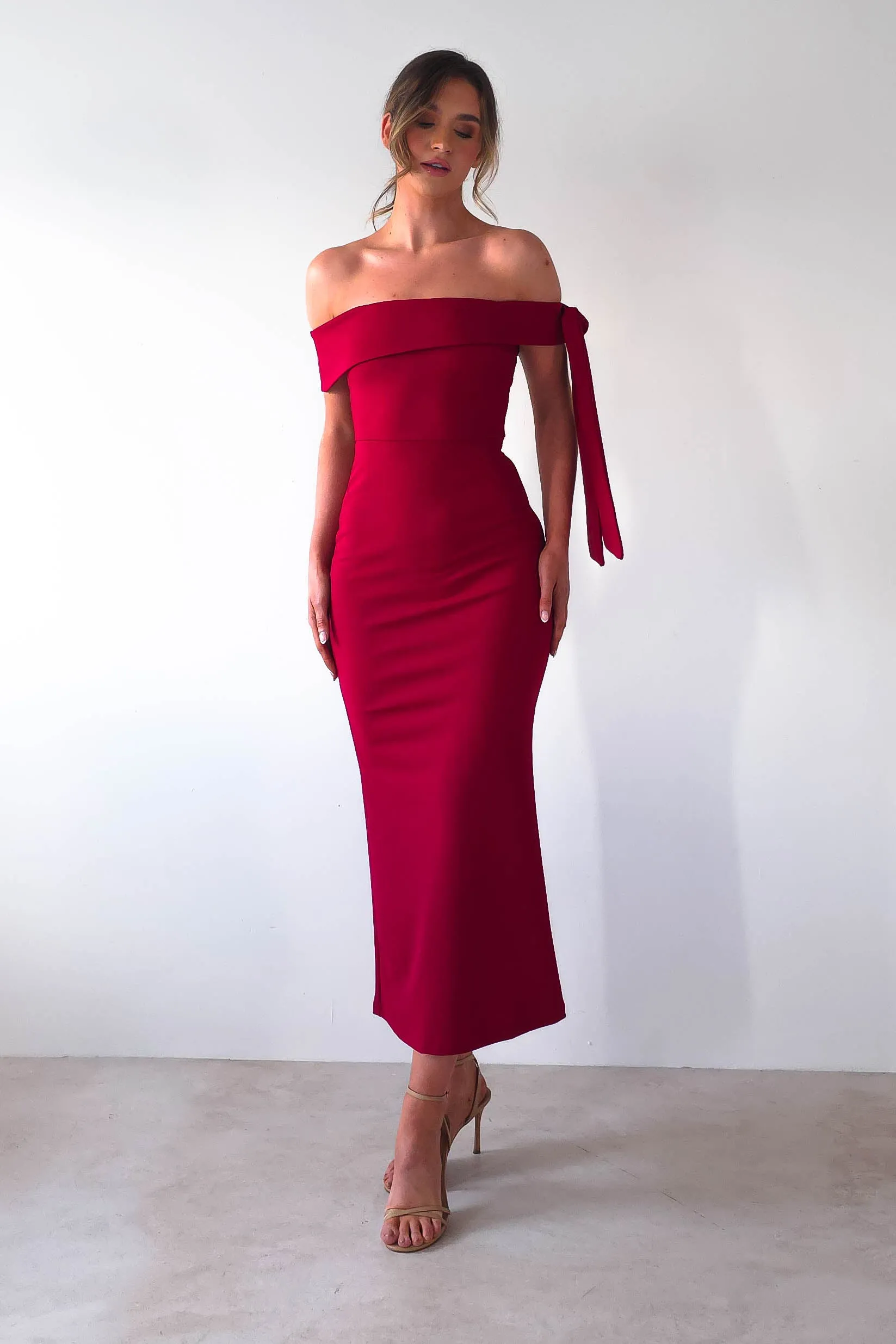 Amalthea Off the Shoulder Midaxi | Dark Red