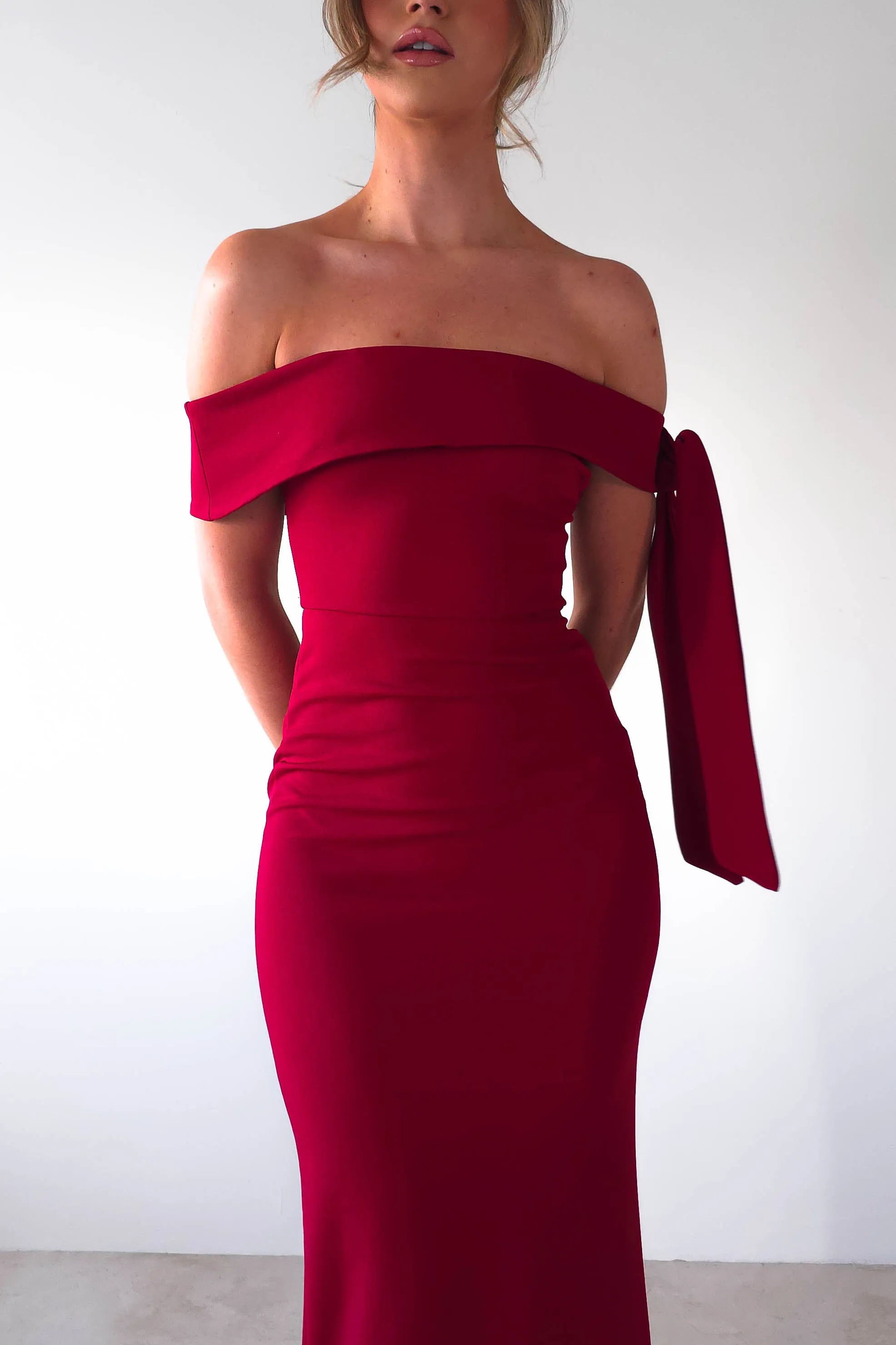 Amalthea Off the Shoulder Midaxi | Dark Red