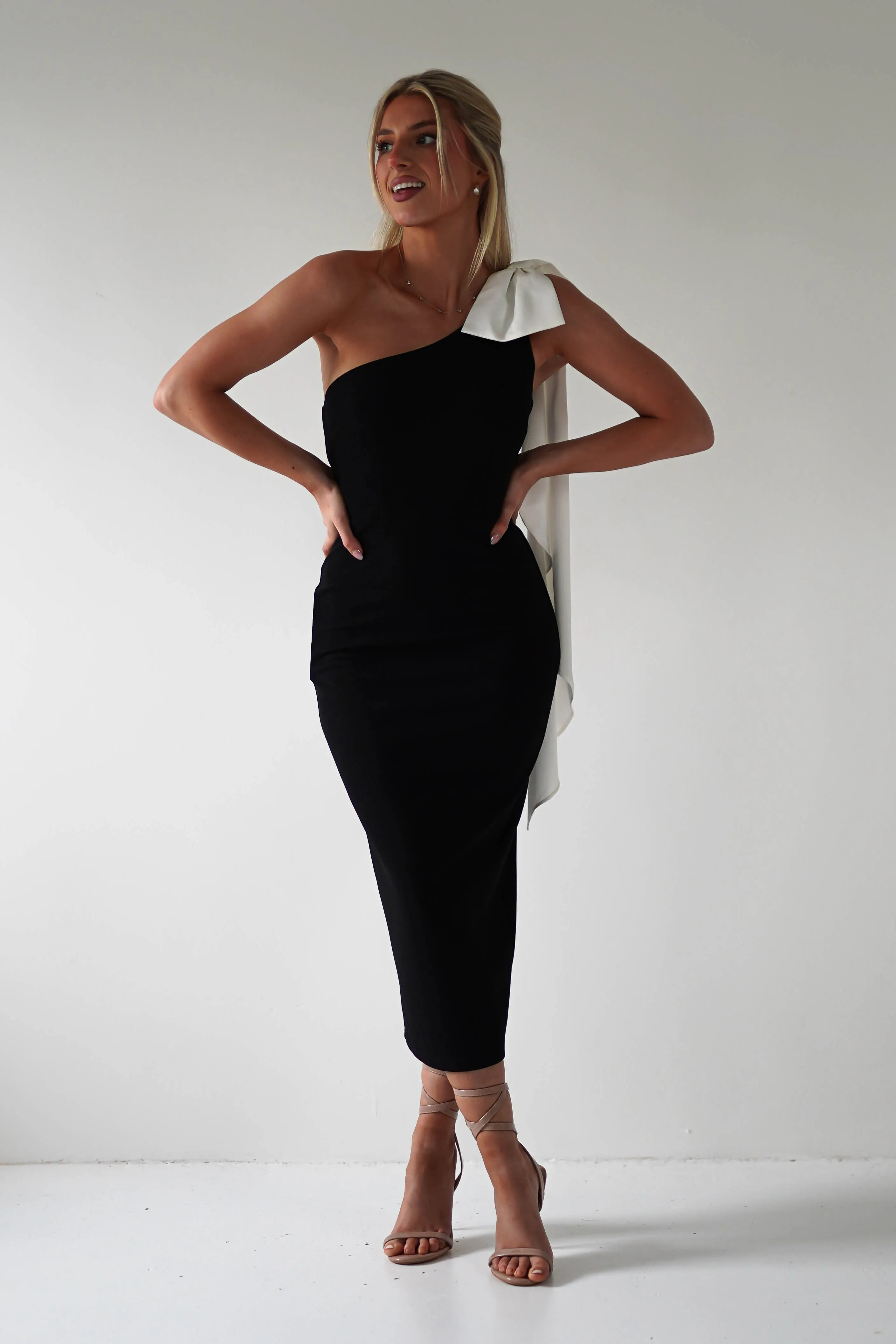 Camella Bodycon Bow Detail Midi Dress  dress,evening dress,graduation dress,party dress,birthday dress,beautiful dress,dress,summer dress,beautiful dressBlack