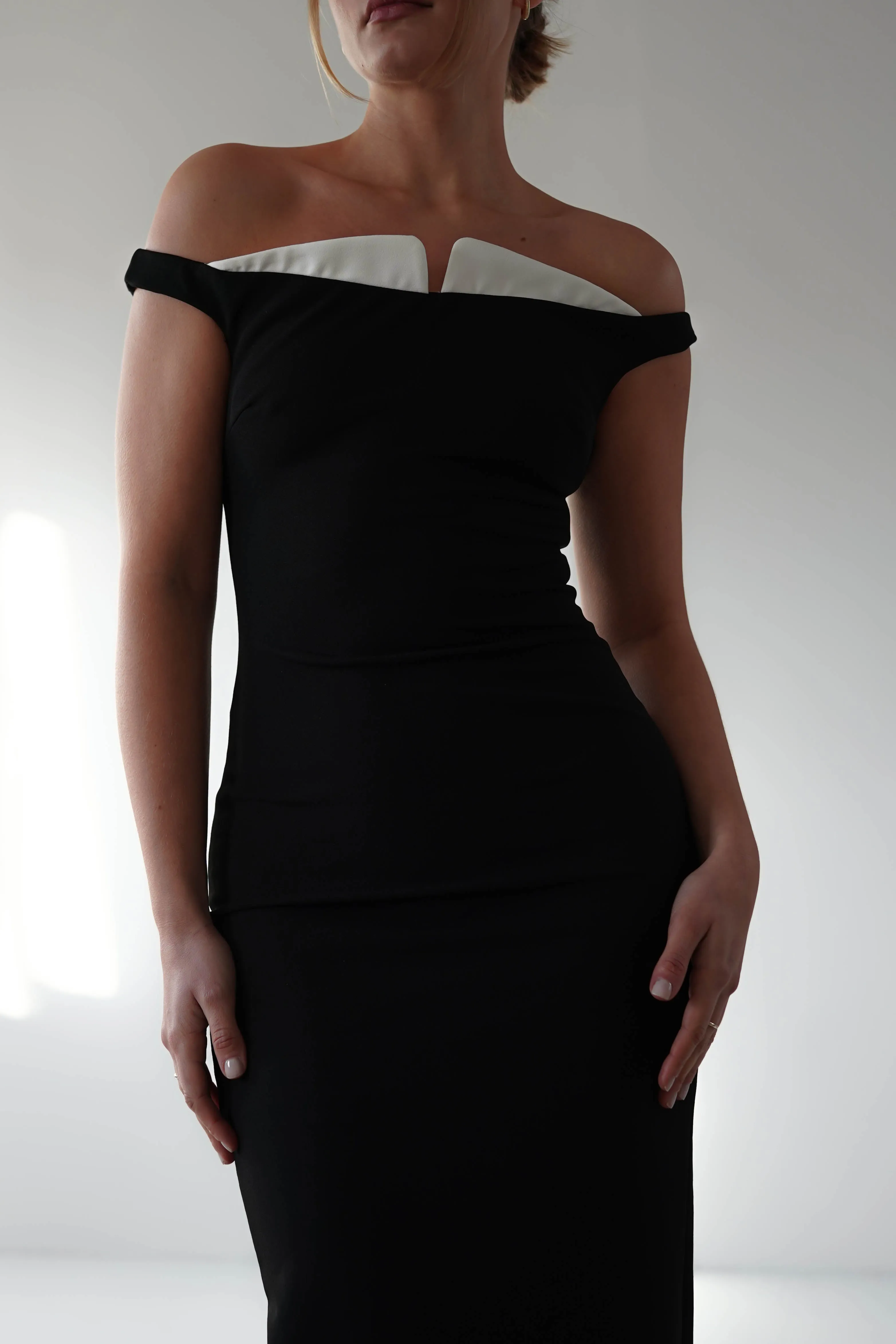 Glenda Contrast Bodycon Midaxi  dress,evening dress,graduation dress,party dress,birthday dress,beautiful dress,dress,summer dress,beautiful dressBlack