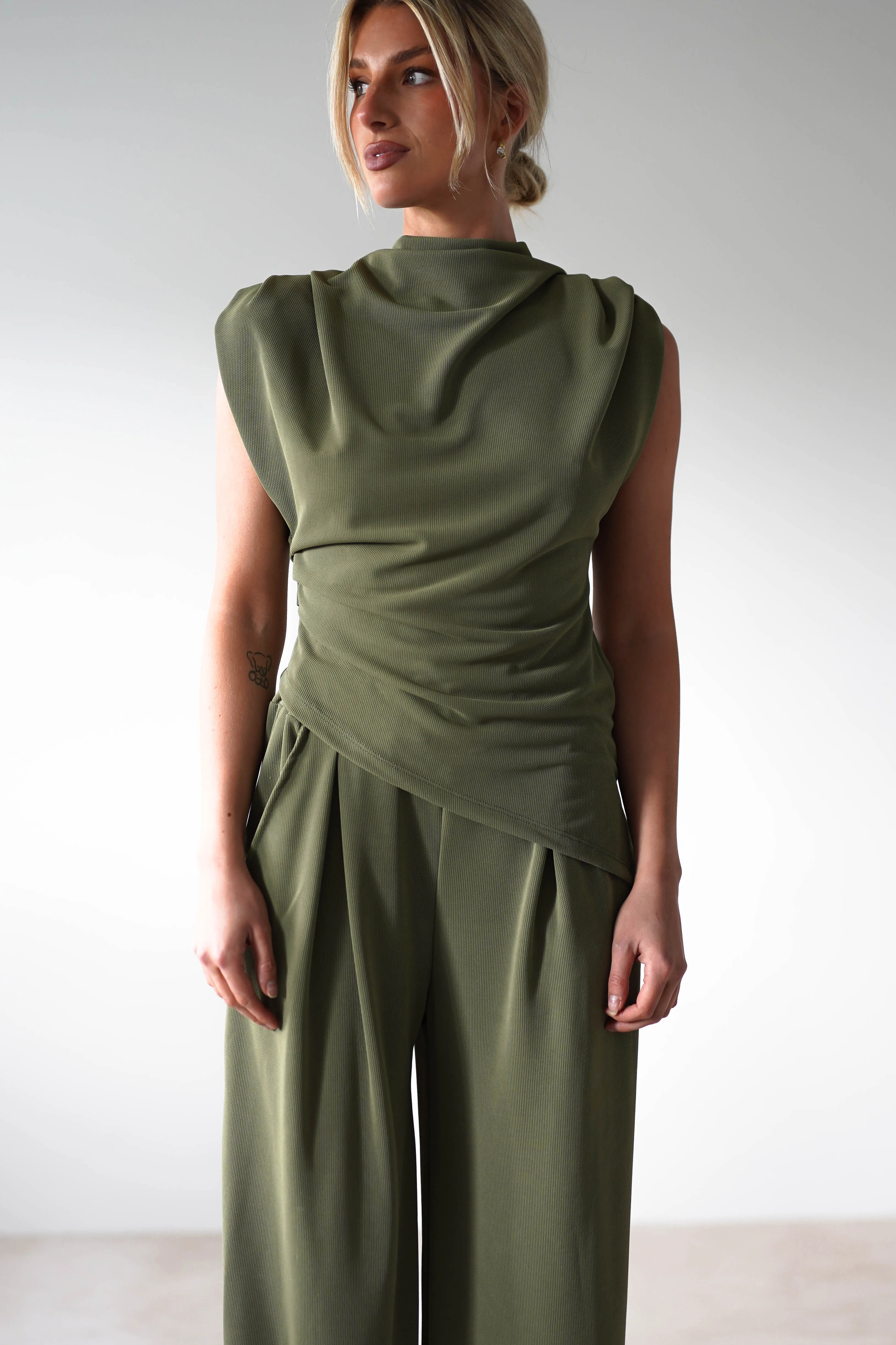 Mina Strechy 2 Piece Set | Olive