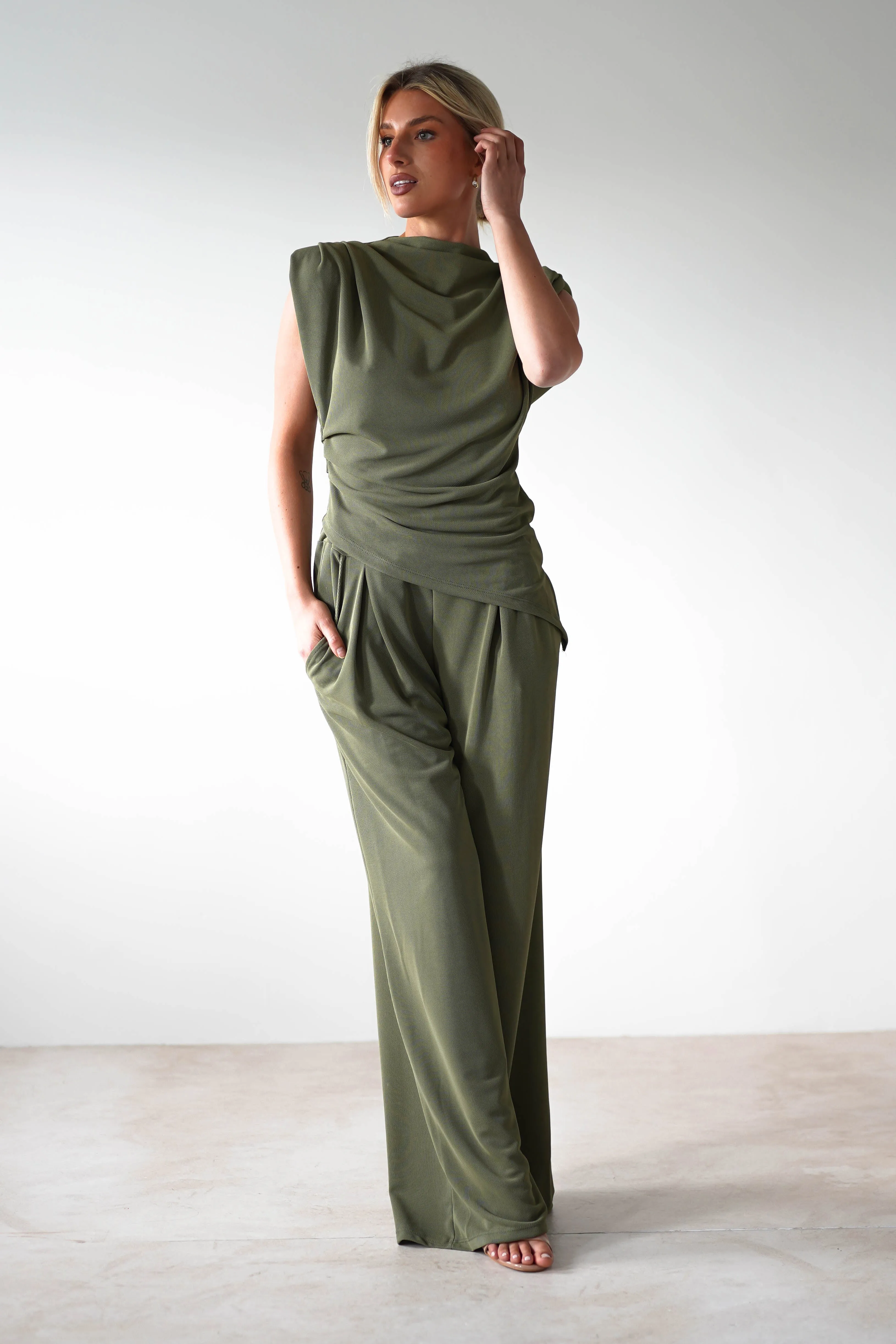 Mina Strechy 2 Piece Set | Olive