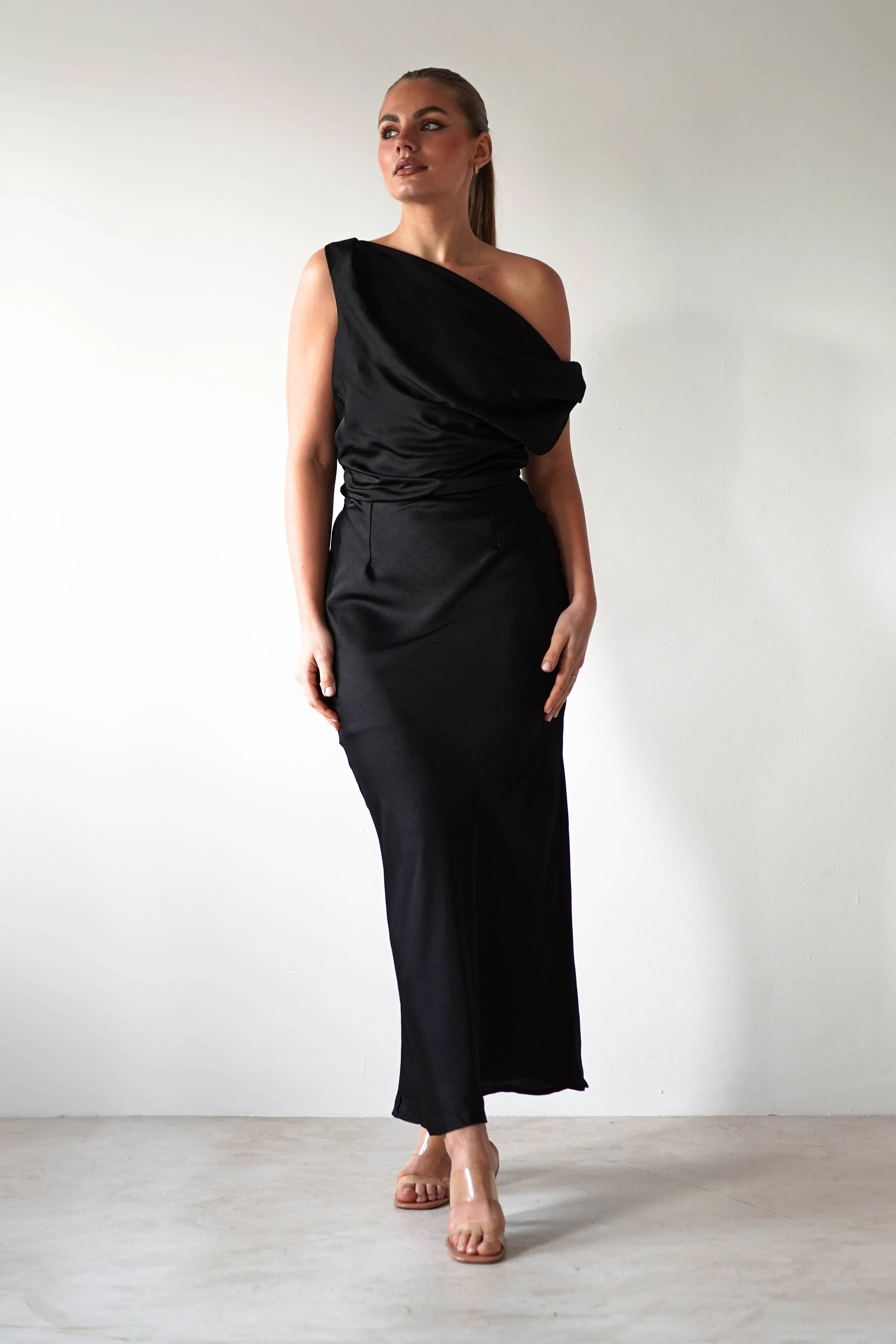 Odelle Soft Off The Shoulder Maxi | Black