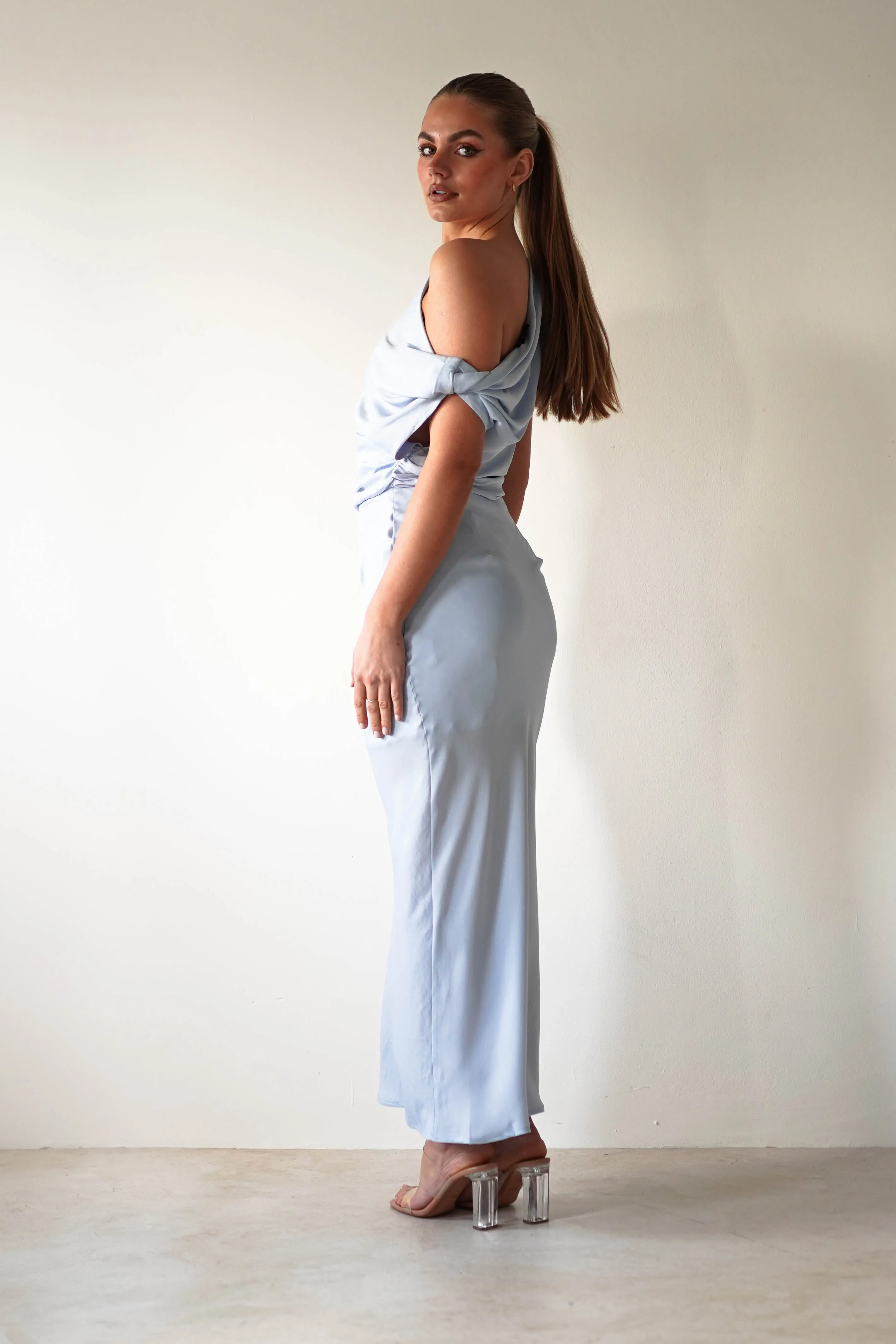 Odelle Soft Off The Shoulder Maxi | Blue