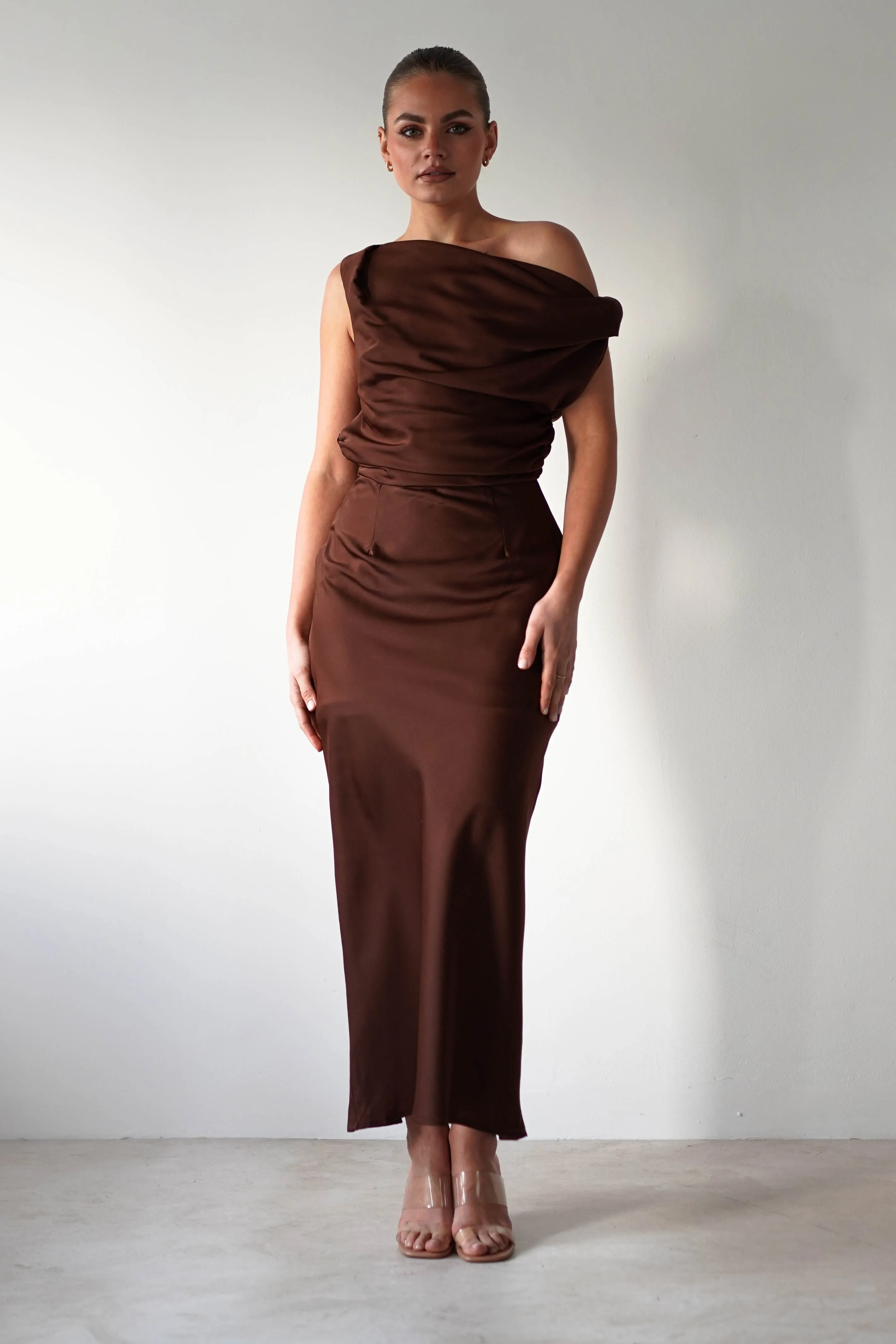 Odelle Soft Off The Shoulder Maxi | Brown