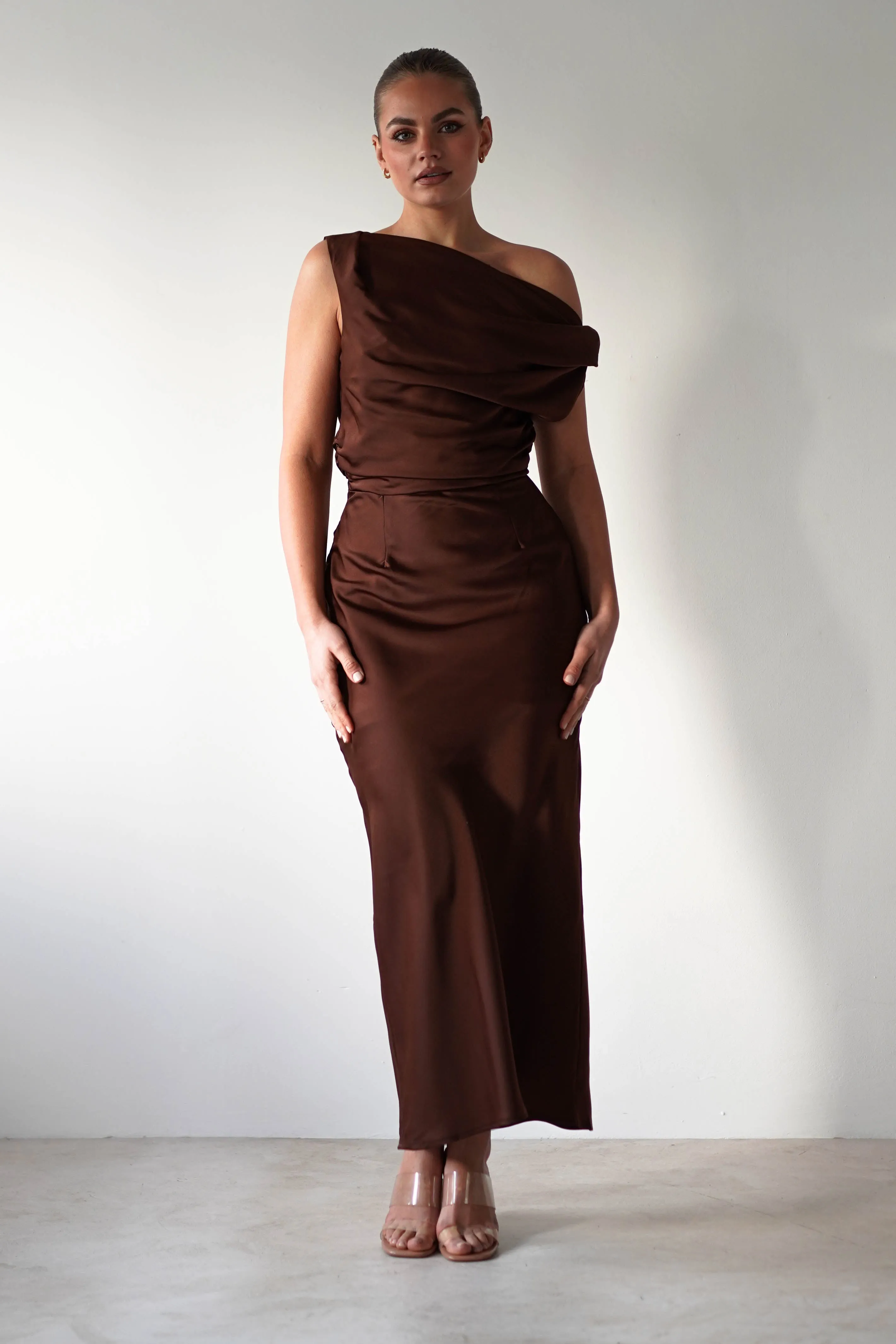 Odelle Soft Off The Shoulder Maxi | Brown