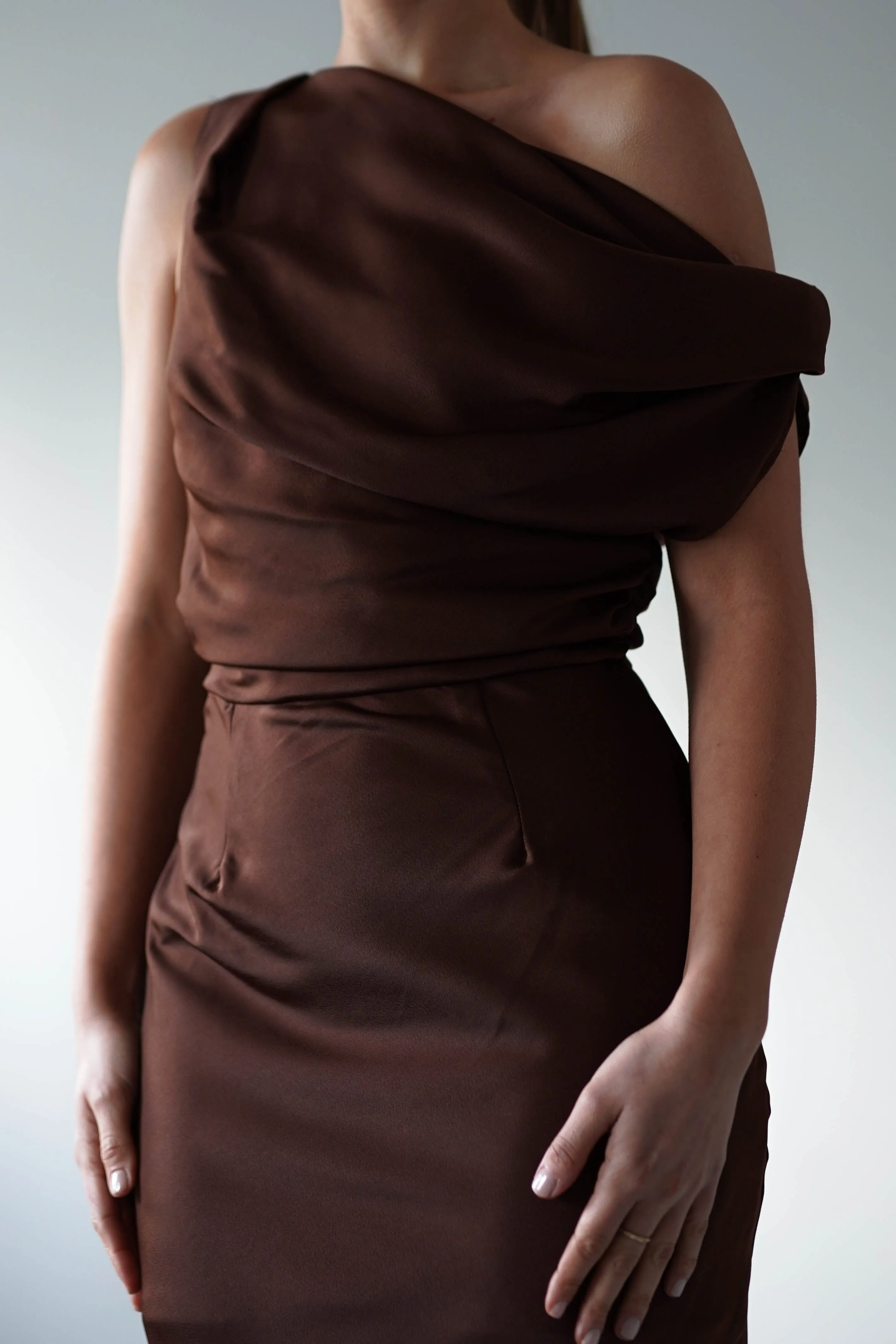 Odelle Soft Off The Shoulder Maxi | Brown