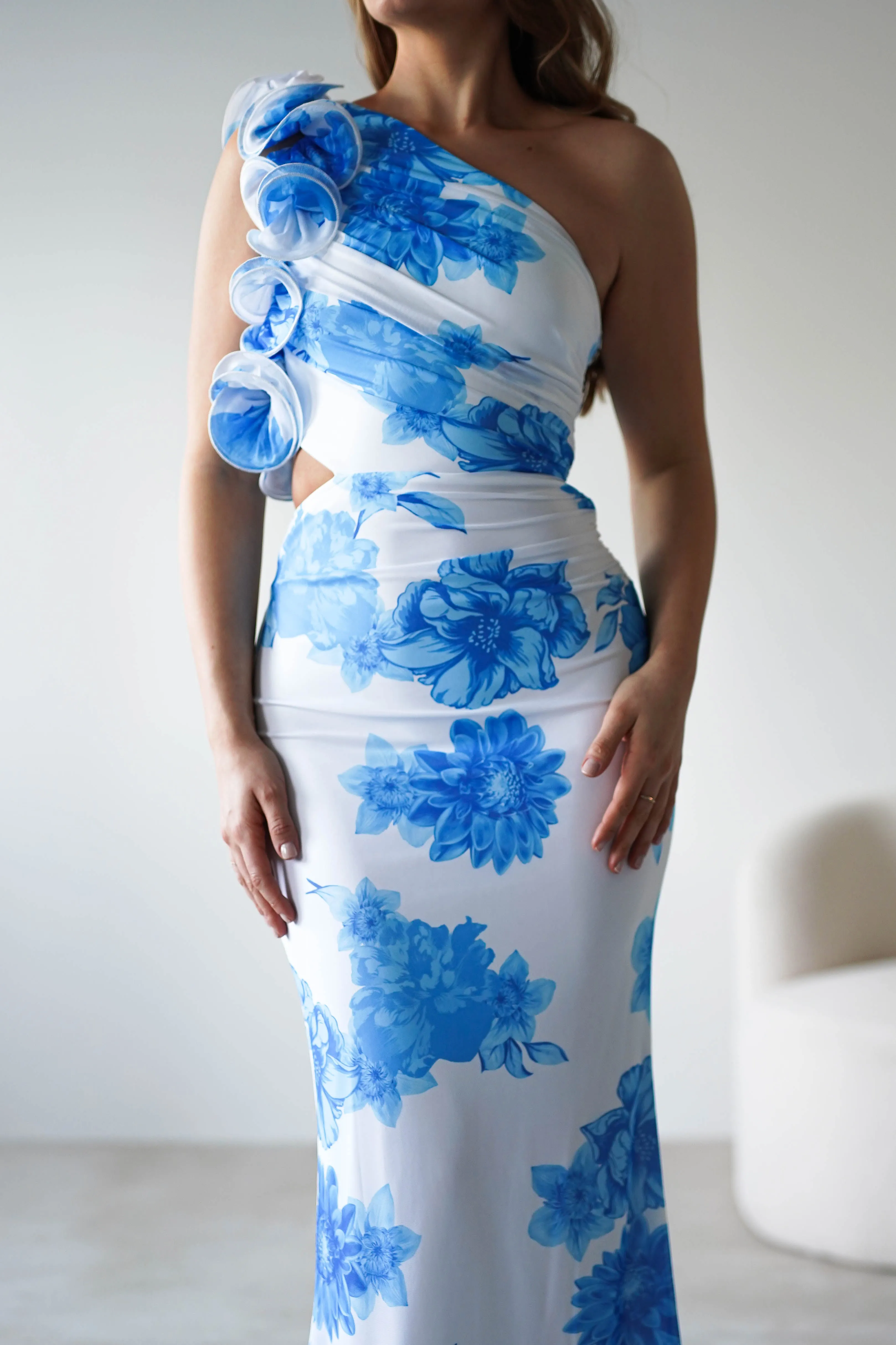 Rhia Ruffle Floral Maxi Dress | Blue/White