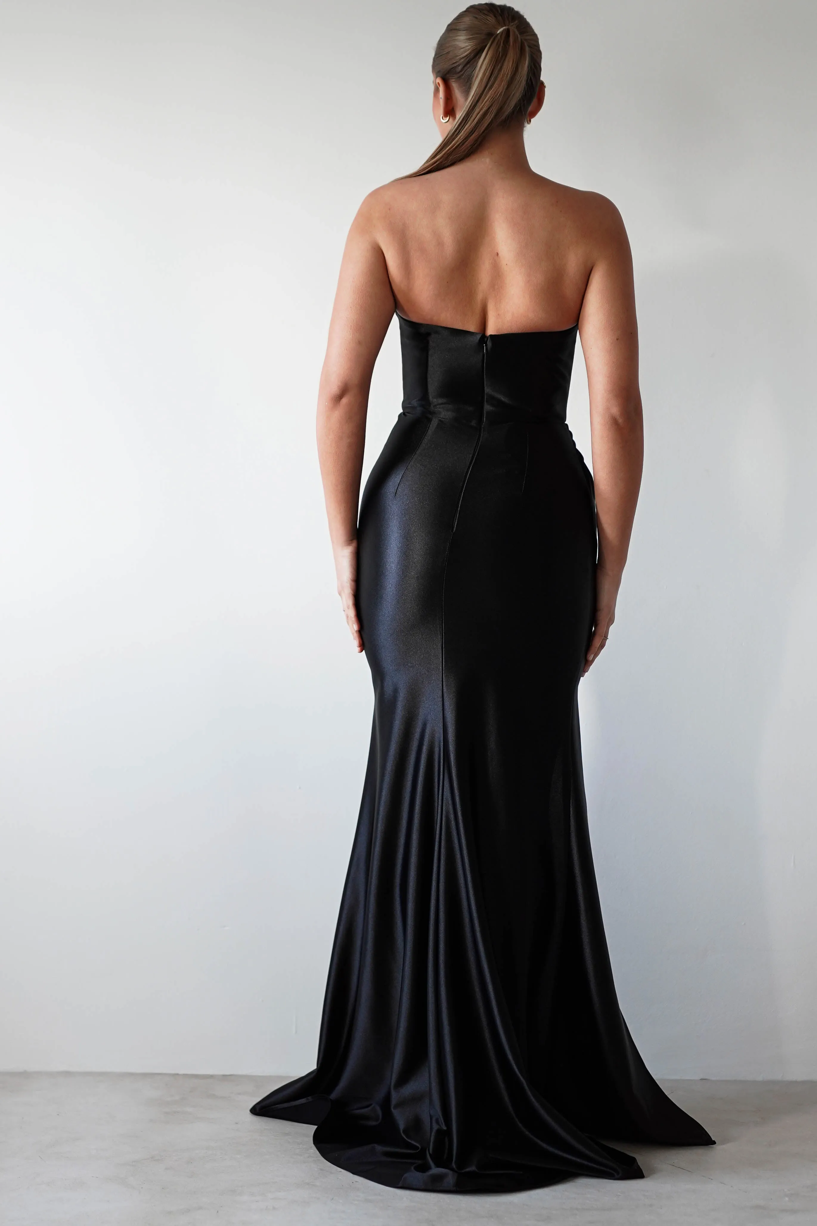Venice Strapless Bodycon Gown | Black